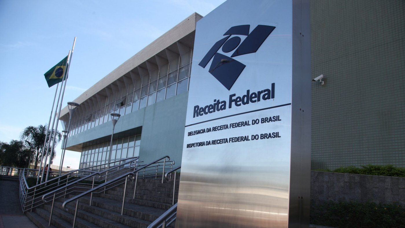Federal Revenue Auditors are on strike, which could cause delays in imported purchases.